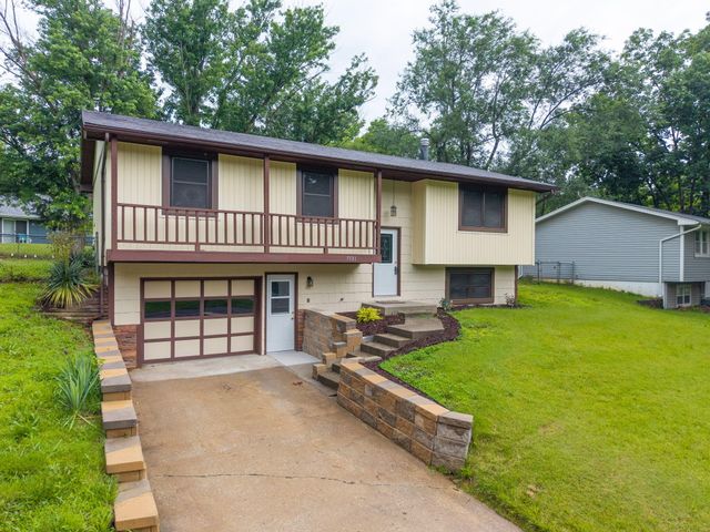 5581 N MAPLE CT, Columbia, MO 65202
