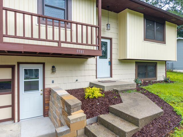 5581 N MAPLE CT, Columbia, MO 65202