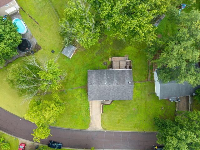 5581 N MAPLE CT, Columbia, MO 65202