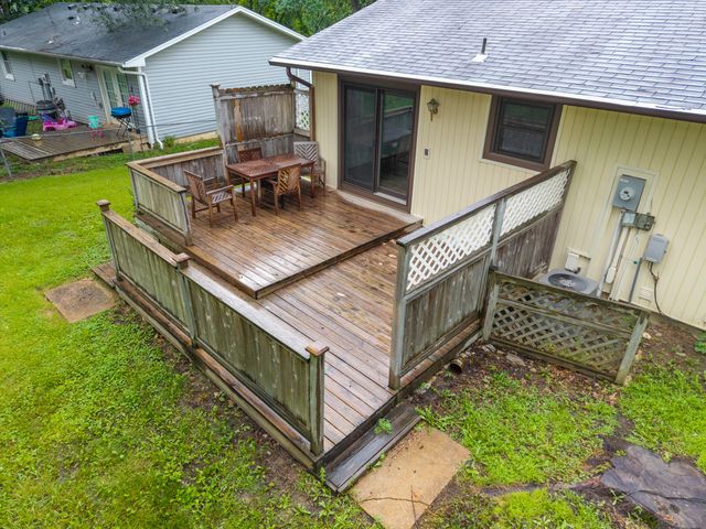 5581 N MAPLE CT, Columbia, MO 65202