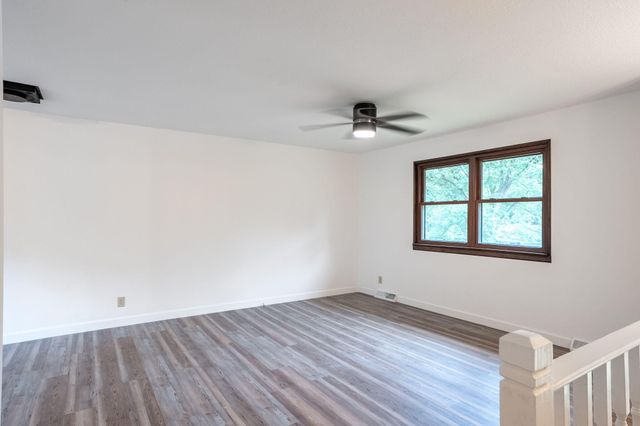 5581 N MAPLE CT, Columbia, MO 65202