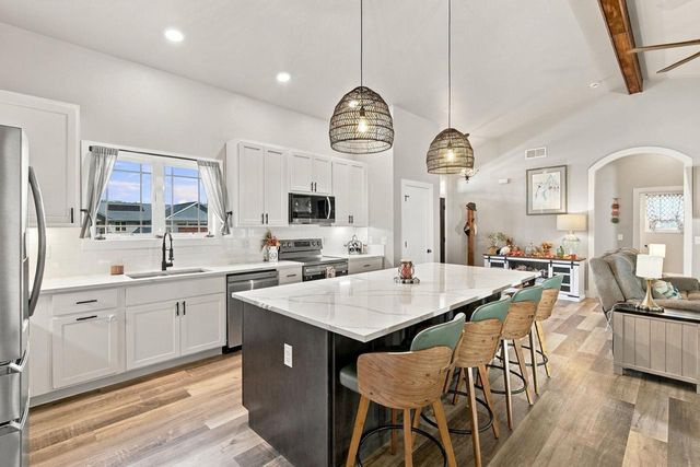 3107 Rockport Park Drive, Janesville, WI 53548