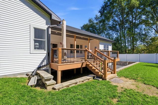 3107 Rockport Park Drive, Janesville, WI 53548