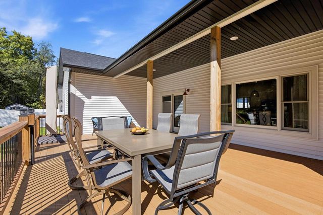 3107 Rockport Park Drive, Janesville, WI 53548