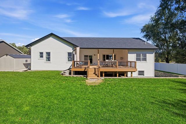 3107 Rockport Park Drive, Janesville, WI 53548