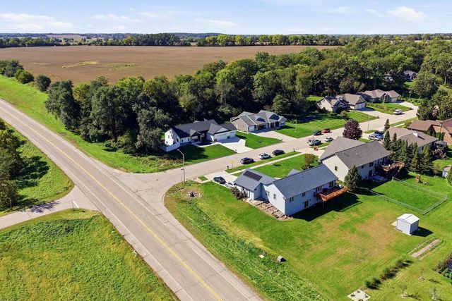 3107 Rockport Park Drive, Janesville, WI 53548