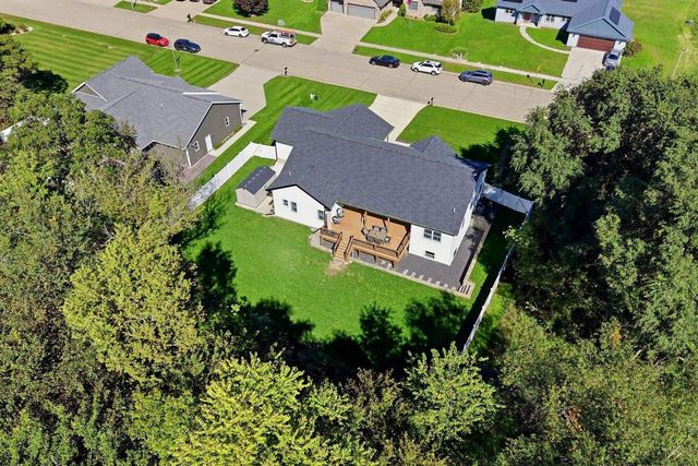 3107 Rockport Park Drive, Janesville, WI 53548