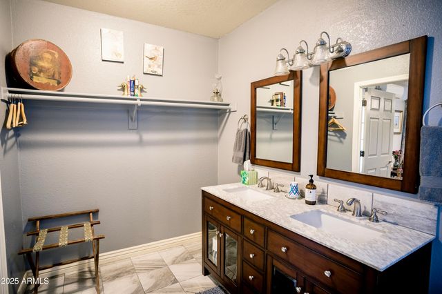 29 E RAMSEY CANYON Road, Hereford, AZ 85615