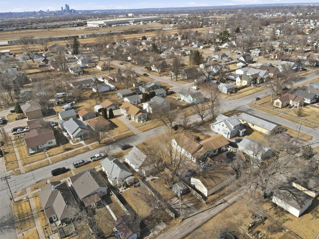 2013 S 11th Street, Council Bluffs, IA 51501