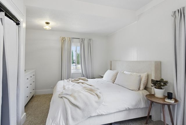 2013 S 11th Street, Council Bluffs, IA 51501