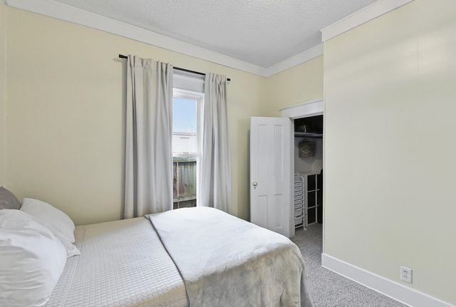 2013 S 11th Street, Council Bluffs, IA 51501