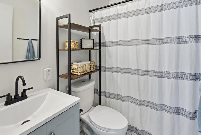 2013 S 11th Street, Council Bluffs, IA 51501