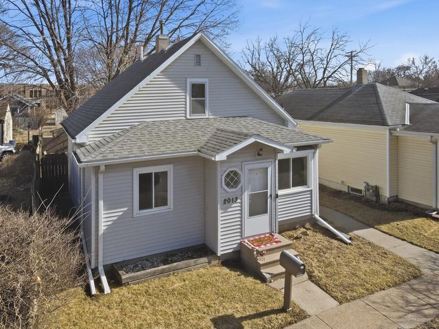 2013 S 11th Street, Council Bluffs, IA 51501