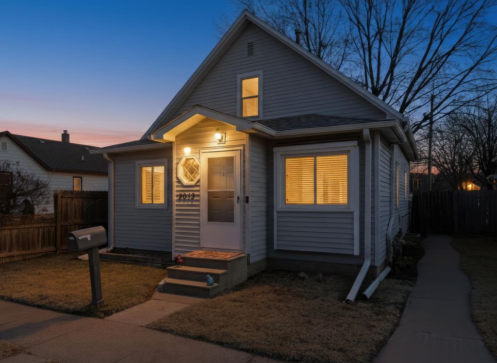 2013 S 11th Street, Council Bluffs, IA 51501