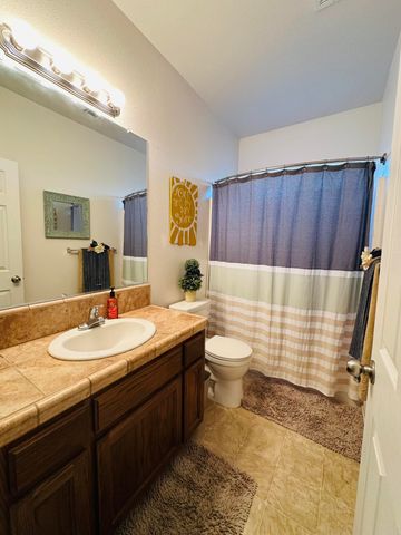 956 N Villa, Porterville, CA 93257