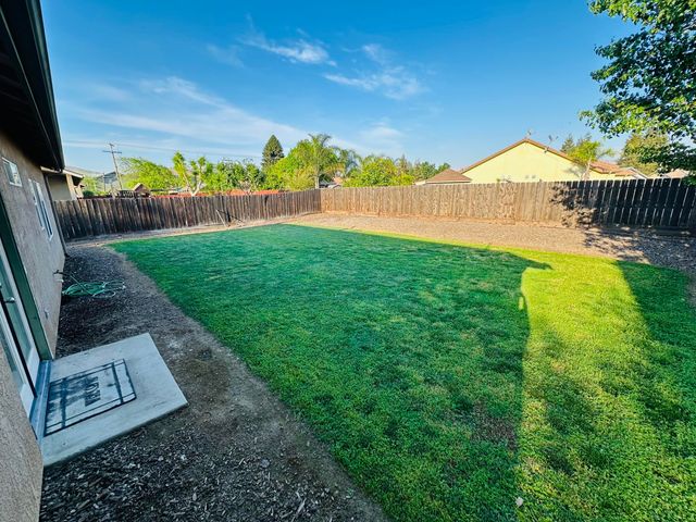 956 N Villa, Porterville, CA 93257