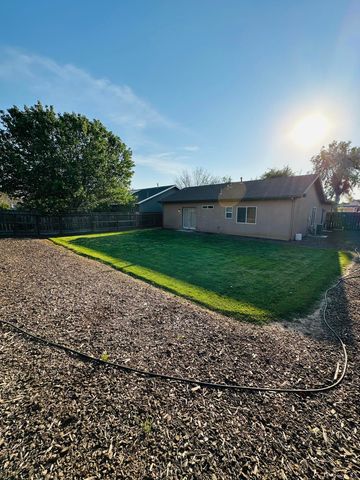 956 N Villa, Porterville, CA 93257