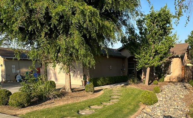 956 N Villa, Porterville, CA 93257