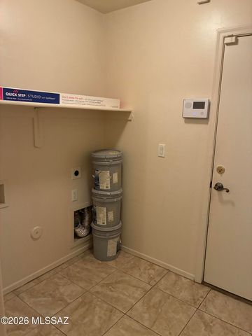 884 W Placita El Cauce Rico, Green Valley, AZ 85614