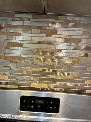 884 W Placita El Cauce Rico, Green Valley, AZ 85614