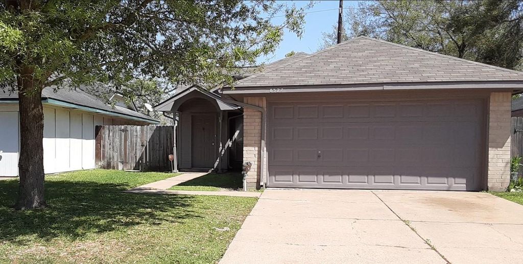 8527 Ashlawn Drive, Houston, TX 77083