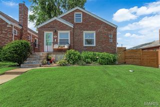 5660 Pernod Avenue, St Louis, MO 63139