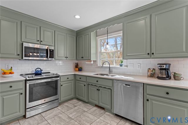 24221 Pear Orchard Rd, Moseley, VA 23120