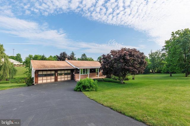 960 FURNACE HILLS PIKE, Lititz, PA 17543