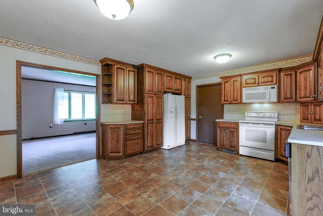 960 FURNACE HILLS PIKE, Lititz, PA 17543