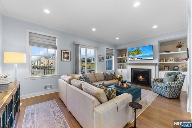 227 Bradley Drive, Wood Ridge, NJ 07075