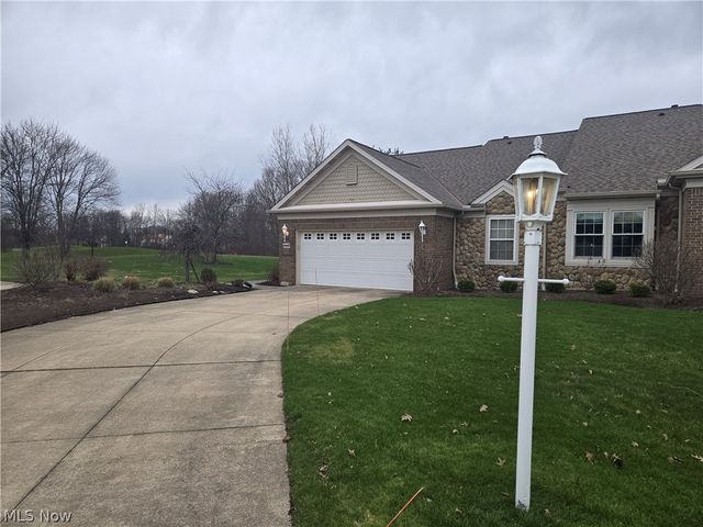 9910 Country Club Circle, Twinsburg, OH 44087