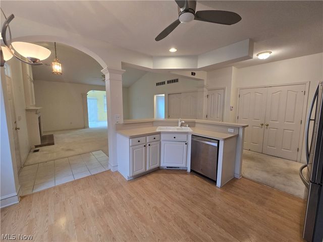 9910 Country Club Circle, Twinsburg, OH 44087