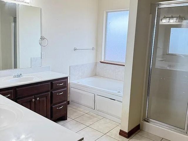 11000 SW 8th Street, Yukon, OK 73099