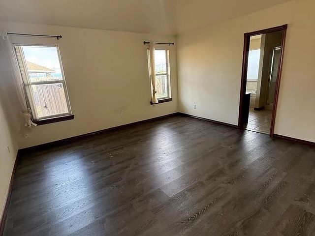 11000 SW 8th Street, Yukon, OK 73099