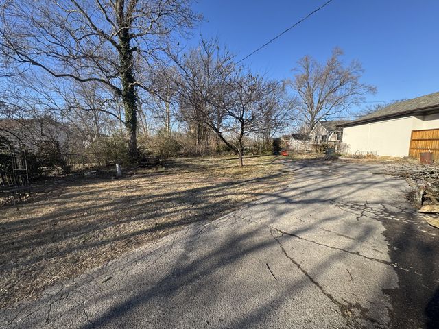 218 Antioch Pike, Nashville, TN 37211