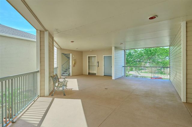 12800 Melville Drive 202B, Montgomery, TX 77356