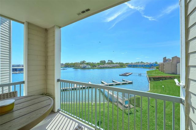 12800 Melville Drive 202B, Montgomery, TX 77356