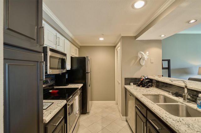 12800 Melville Drive 202B, Montgomery, TX 77356