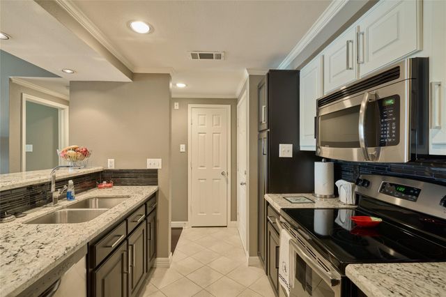 12800 Melville Drive 202B, Montgomery, TX 77356