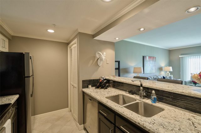 12800 Melville Drive 202B, Montgomery, TX 77356