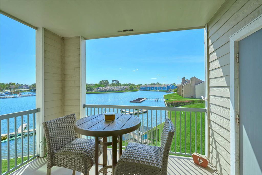 12800 Melville Drive 202B, Montgomery, TX 77356