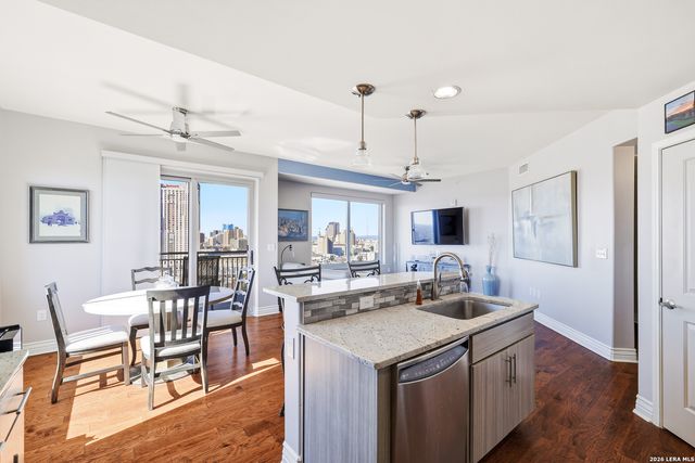 215 Center St Apt 1507, San Antonio, TX 78202