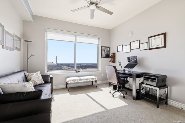 215 Center St Apt 1507, San Antonio, TX 78202