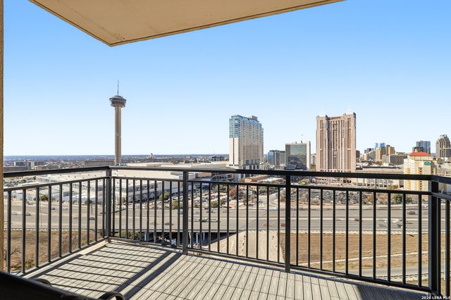 215 Center St Apt 1507, San Antonio, TX 78202