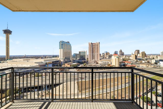 215 Center St Apt 1507, San Antonio, TX 78202