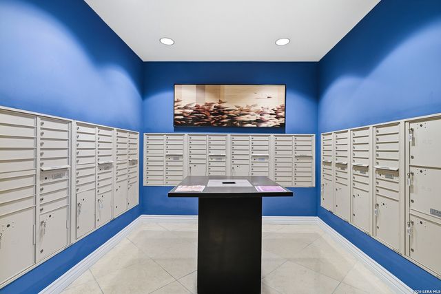 215 Center St Apt 1507, San Antonio, TX 78202