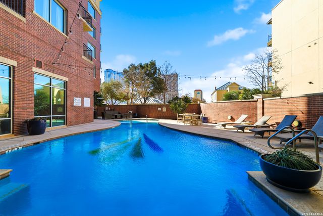 215 Center St Apt 1507, San Antonio, TX 78202