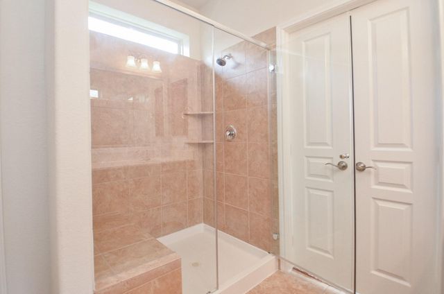 527 Monterry Oaks Drive, Richmond, TX 77469