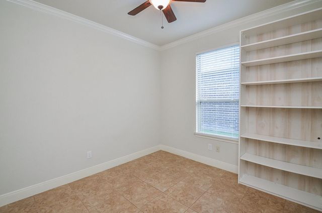 527 Monterry Oaks Drive, Richmond, TX 77469