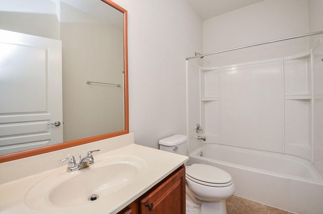527 Monterry Oaks Drive, Richmond, TX 77469